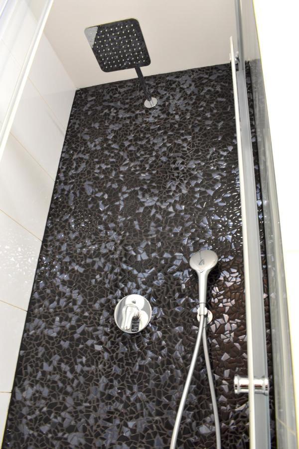 Lovely Apartment In Center Praga Exterior foto