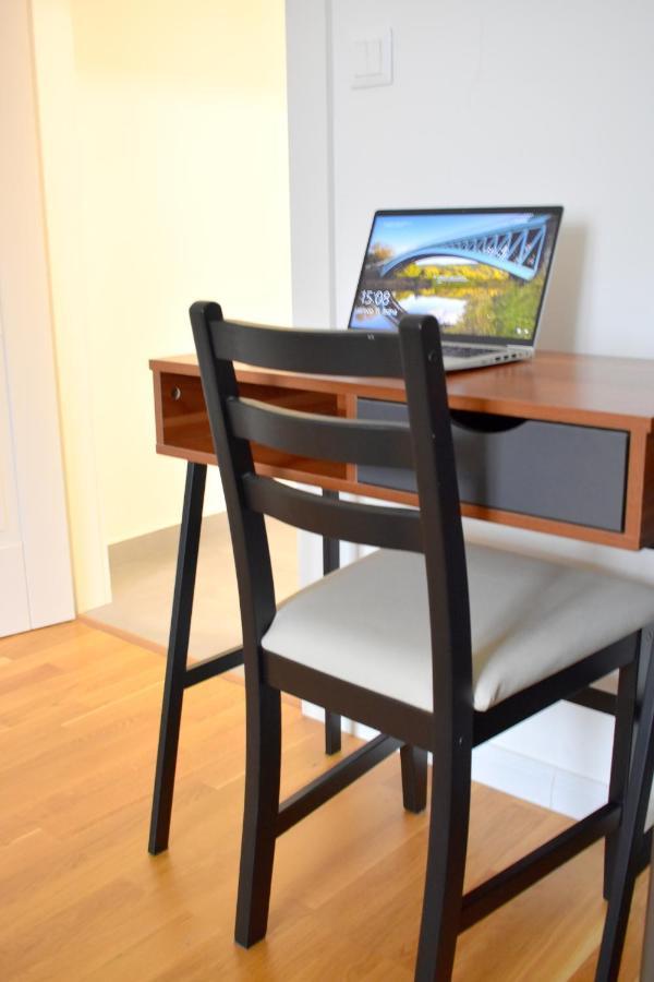 Lovely Apartment In Center Praga Exterior foto
